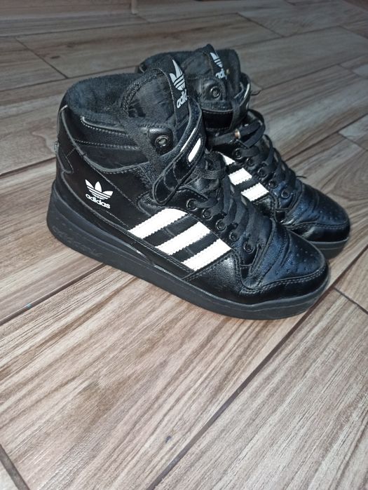 Зимові кросівки Adidas