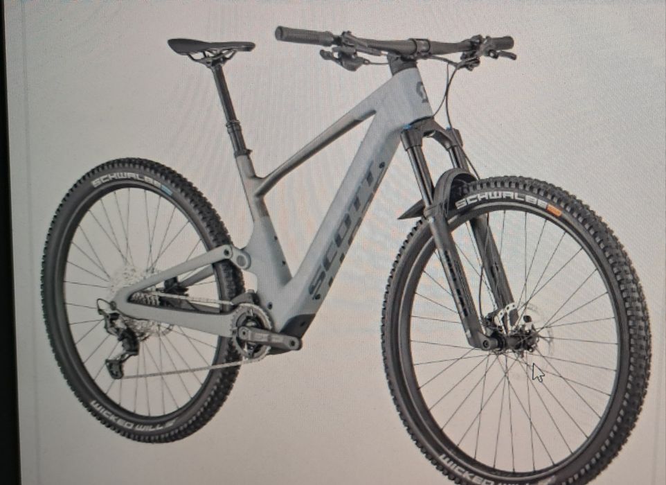 Bicicleta elétrica Scoot Lumen 900