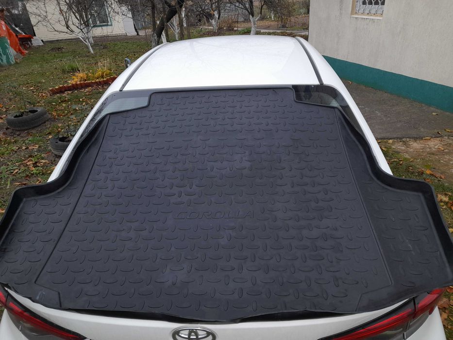 Коврик в багажник toyota corolla 2019 - 2025 Оригінал.