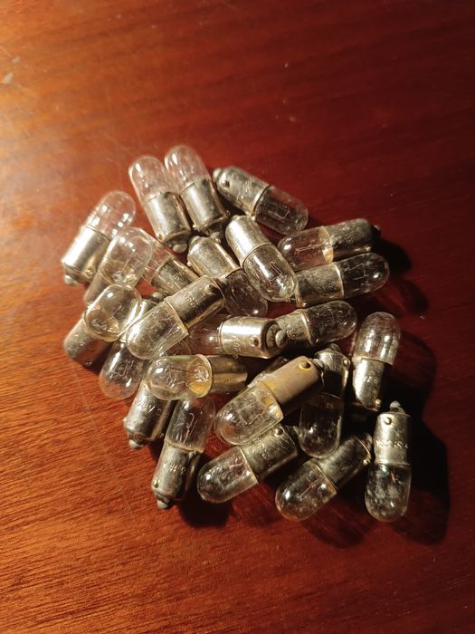 Лампочки 27-28 В