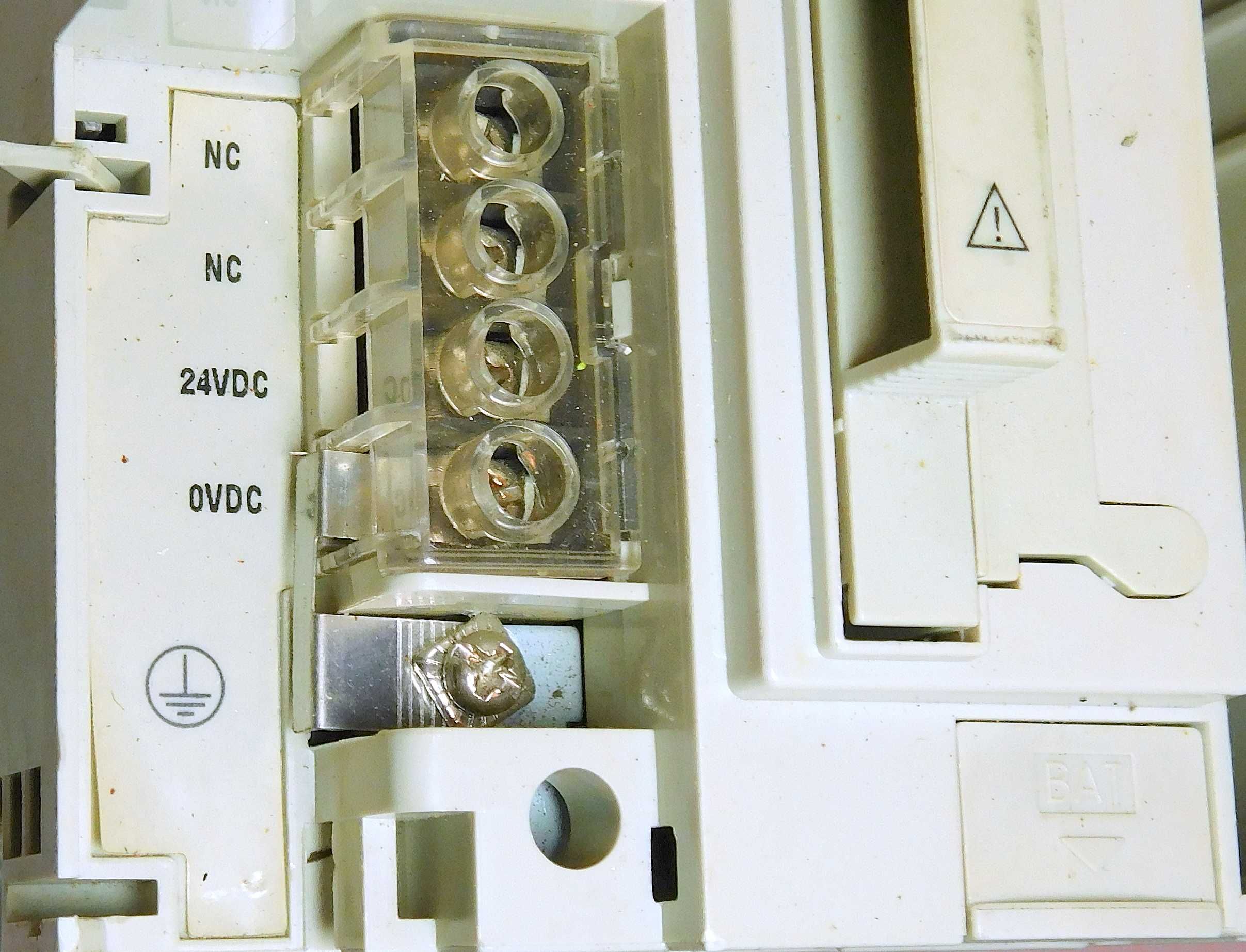 Sterownik TSX372 PLC TSX Micro Schneider Electric [R1]