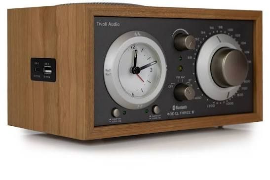 Tivoli Model Three BT – Rádio Despertador Bluetooth