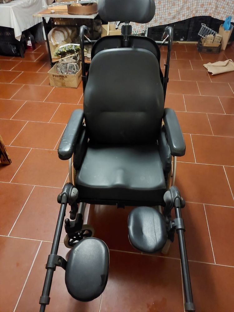 Cadeira rodas geriatrica