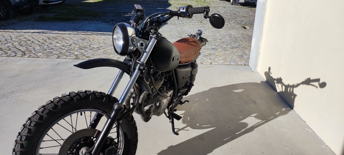 Suzuki GN250 Cafe Racer