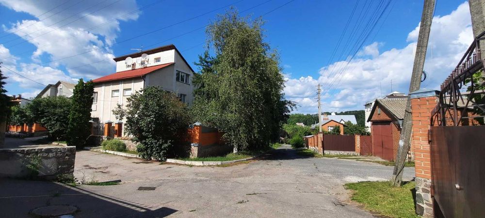 Центр. Продам будинок в елітному районі