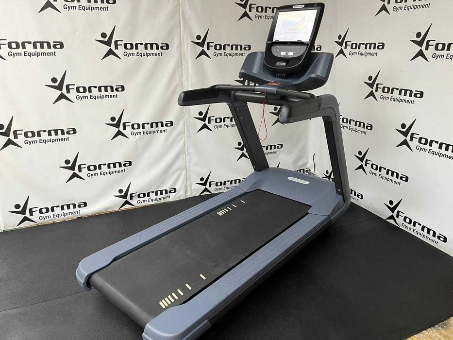 Bieżnia PRECOR TRM 781 P82 WiFi Netflix