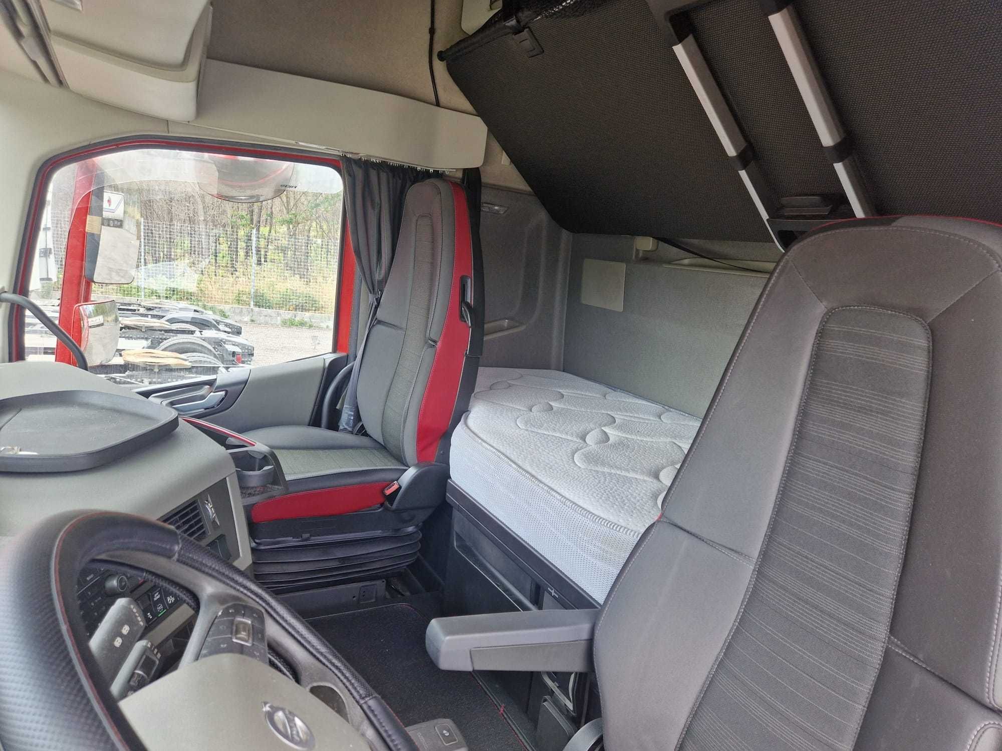 CAMIÃO VOLVO FH 460 com Retarder