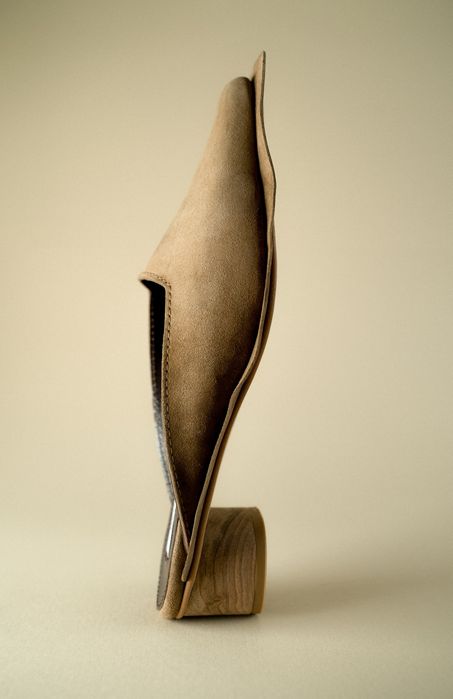 Мюлі hvoya wings 37 натуральна замша