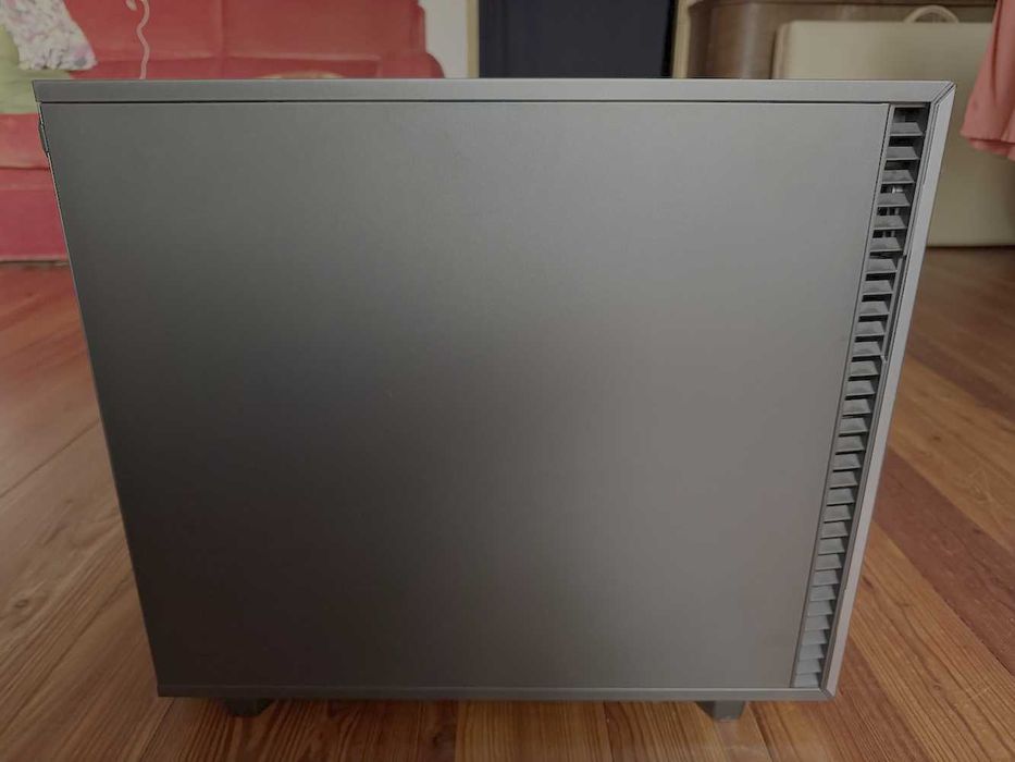 Ultracichy, wydajny komputer (nie tylko) do gier, stan idealny Fractal