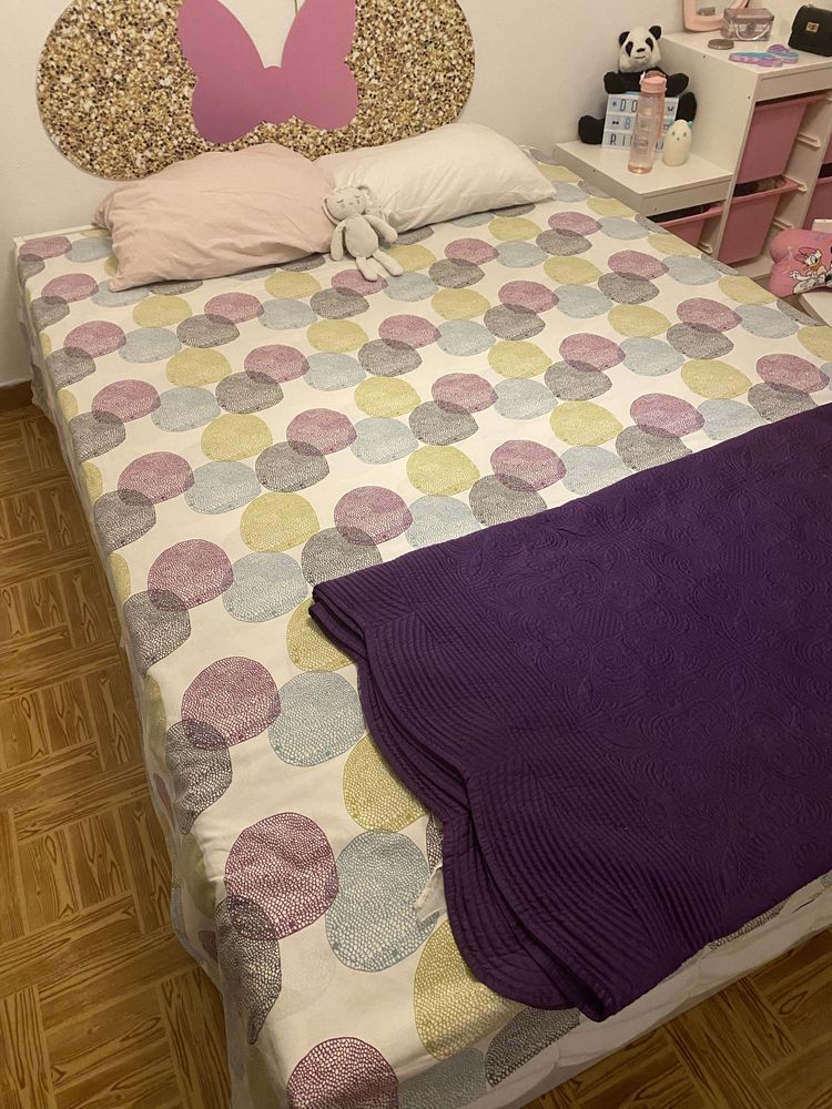 Cama de casal com gavetoes