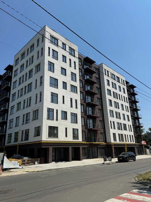 Продаж приміщення в центральному районі. Новий будинок.