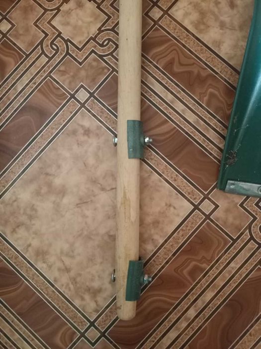 Лопата для прибирання снігу