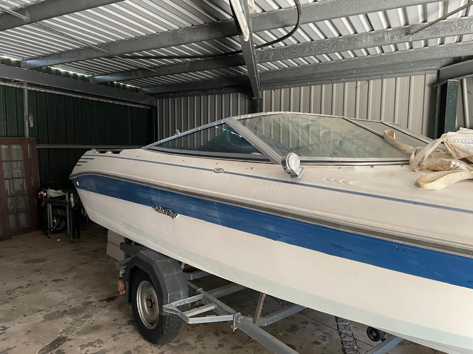 Barco Sea Ray 19.50 proa aberta
