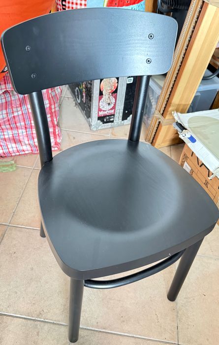 IKEA :  Secretária Alex e Cadeira Idolf : quase novos
