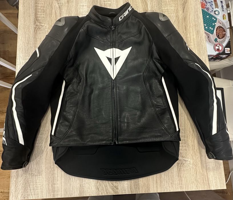 Casaco Dainese n° 54 em pele