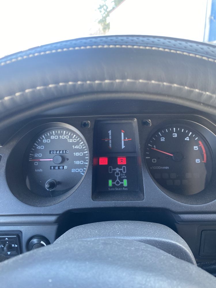Jipe Mitsubishi pajero 2800 long GLS Ano 1999