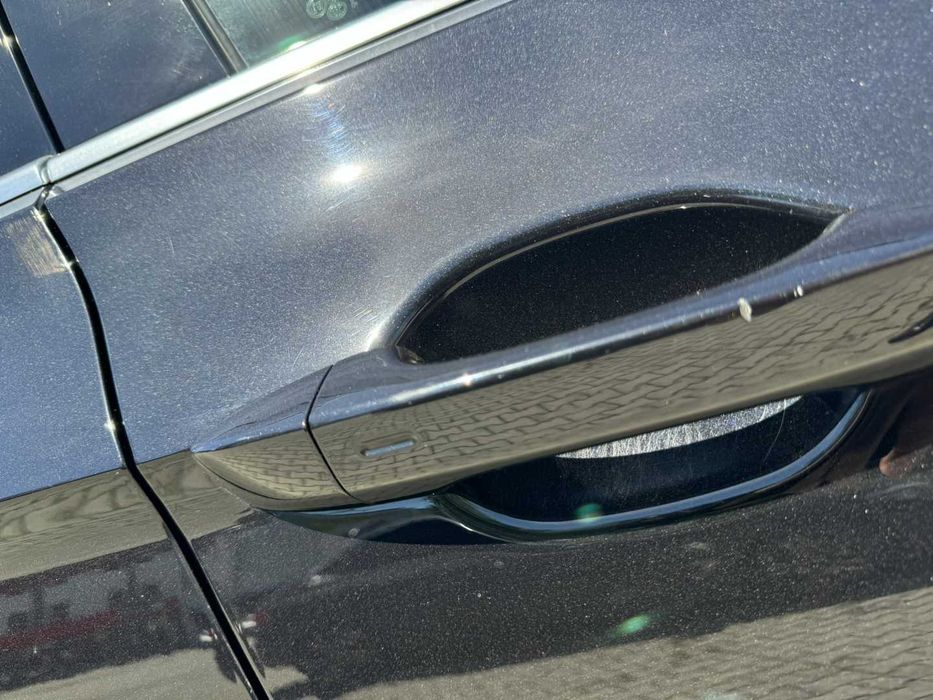 продаж авто Volkswagen Passat
