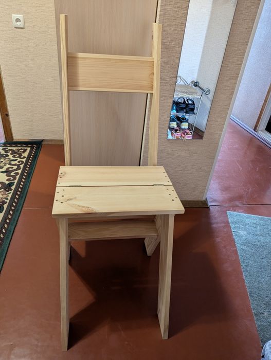 Дерев'яний стілець-драбина, стремянка