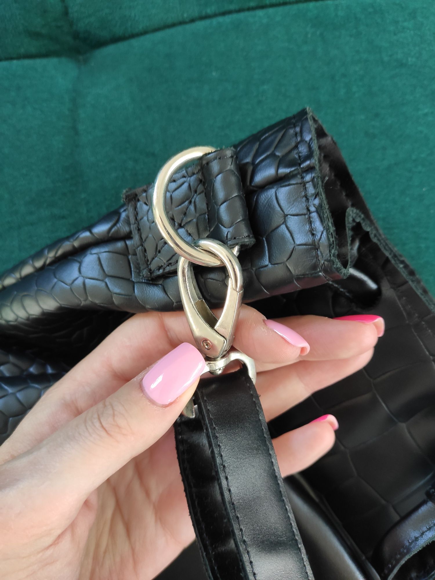 Skórzana torebka worek Kohnke croco mat mini bucket bag