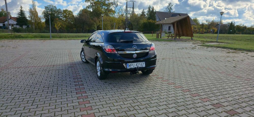 Sprzedam Opla Astra H GTC