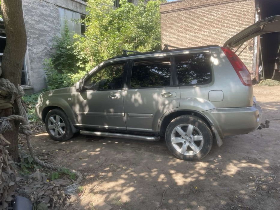 Ідеальна Nissan X-TRAIL T30
