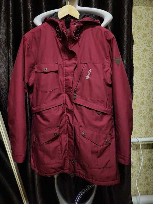 Жіноча вітровка, на весну або осінь