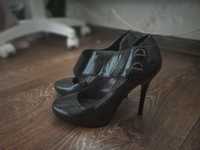 Жіночі стильні туфлі
