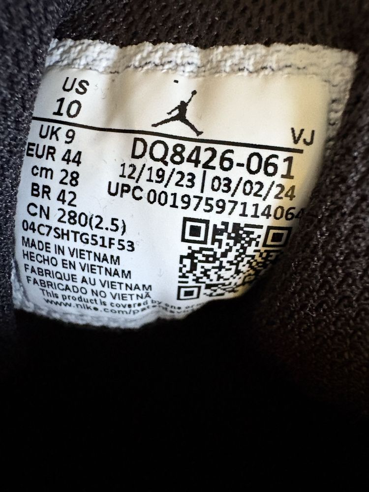 Jordan 1 mid rozmiar 44