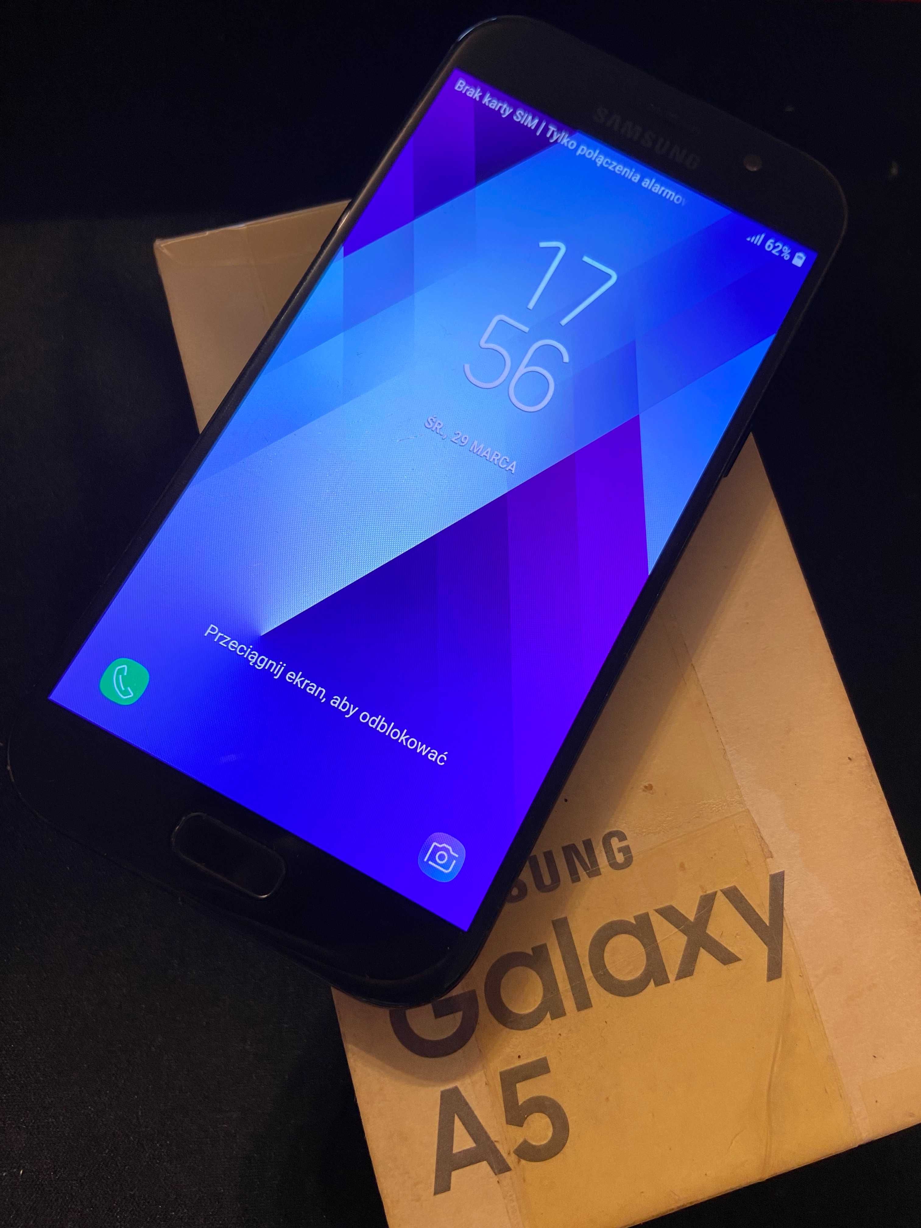 Samsung gaalxy a5 2017 3Gb ram ! amoled
