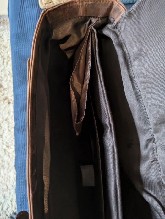 Torba skórzana na ramię aktuwka, torba na laptopa