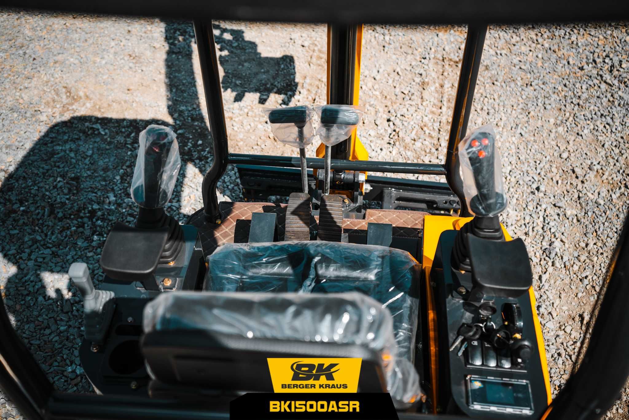 Mini Koparka Berger Kraus BK1500ASR  Joystick osprzęt YANMAR