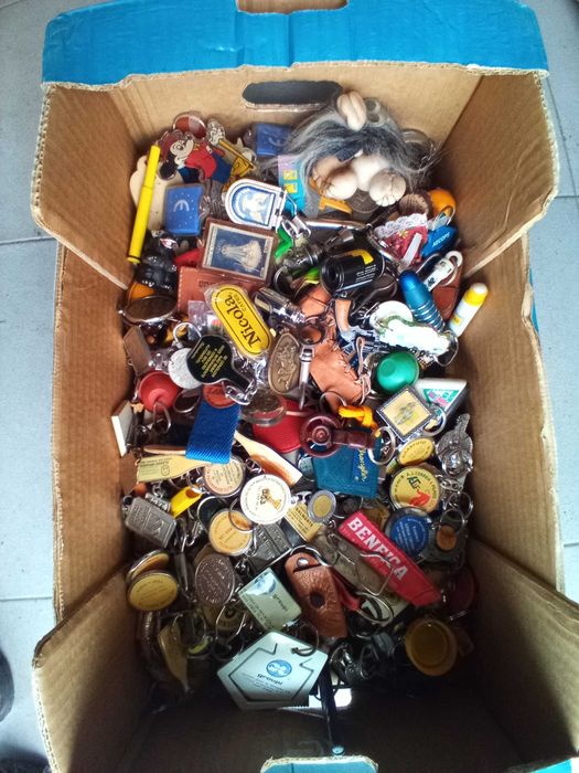 Coleção de 350 porta-chaves
