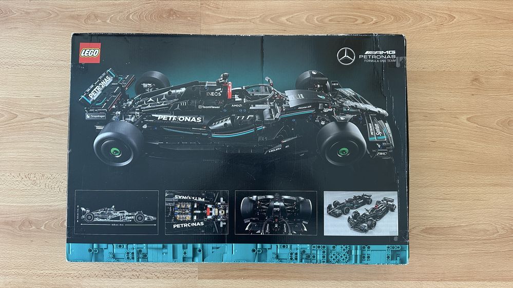 LEGO Technic Mercedes-AMG F1 W14 E Performance