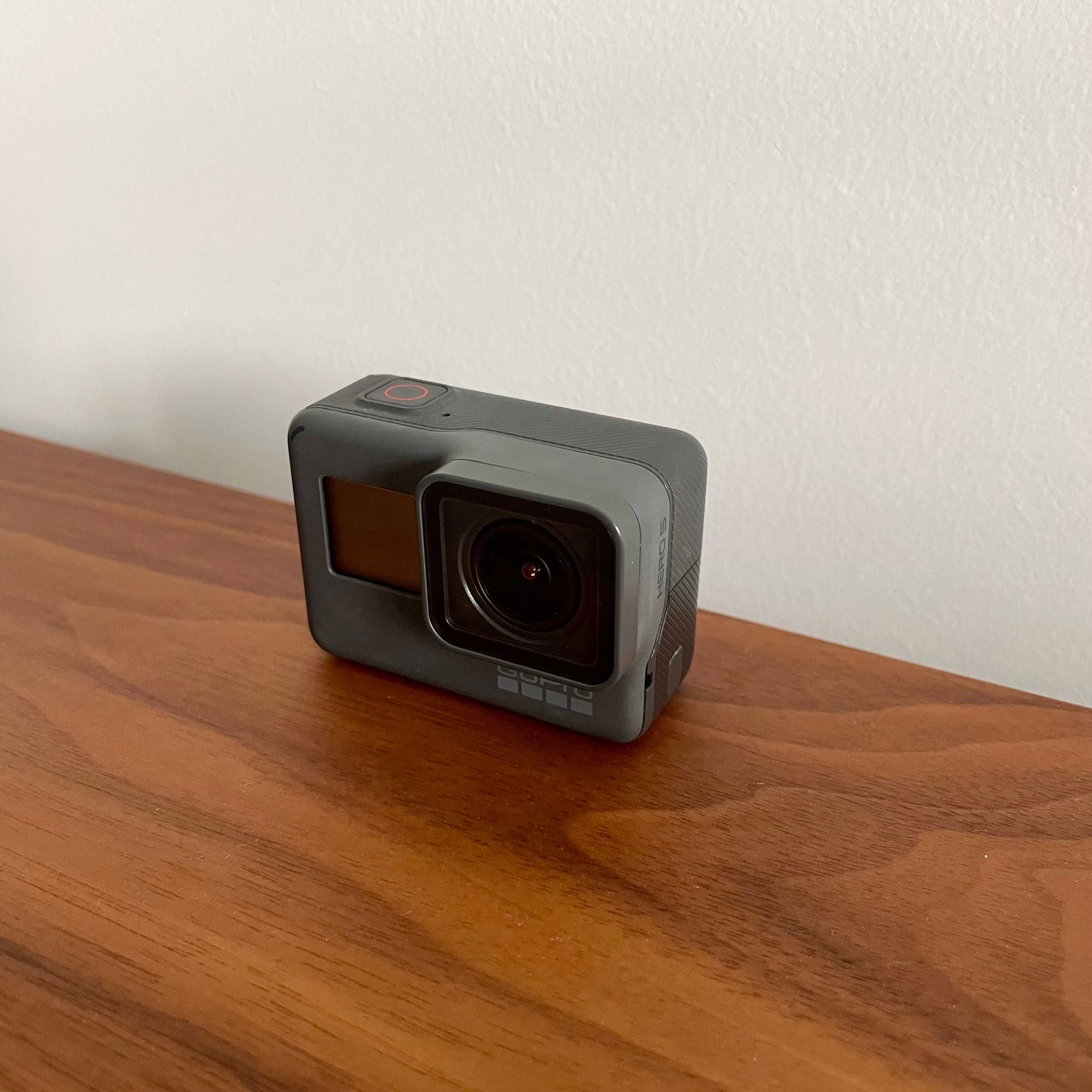 GoPro 5 com vários extras