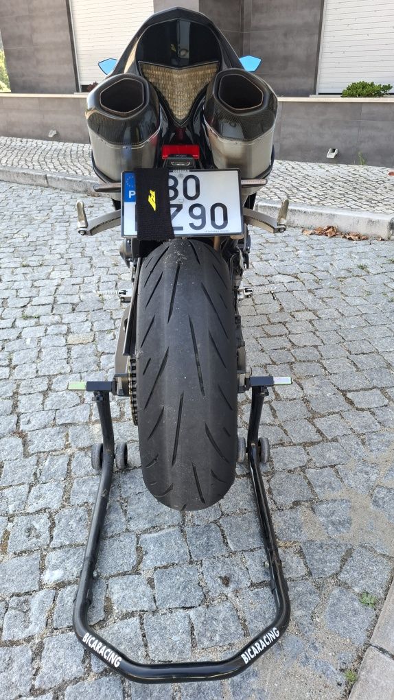Yamaha r1 crossplane
