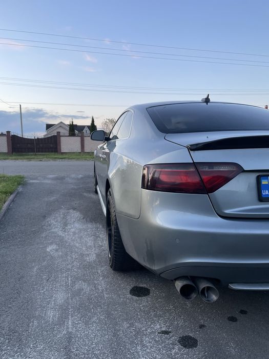 Продам ауди А5 полный привод 2008 г