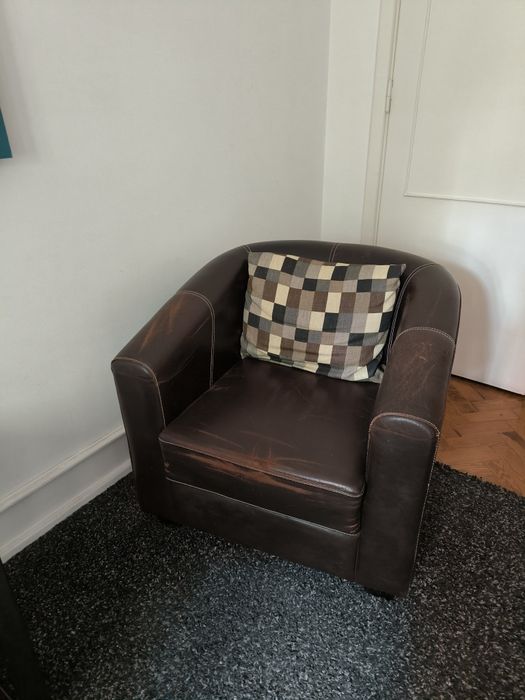 2 Cadeirões / Sofás