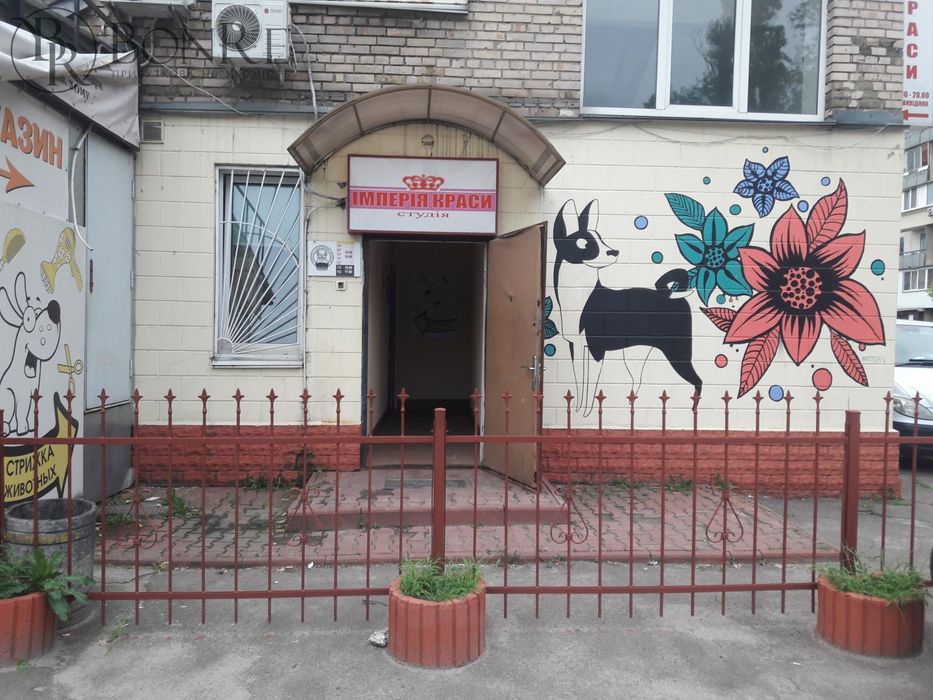 Оренда, Торгове, Фасад , Йорданська, 500 м2.