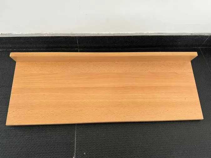 Kwietnik widzący półka