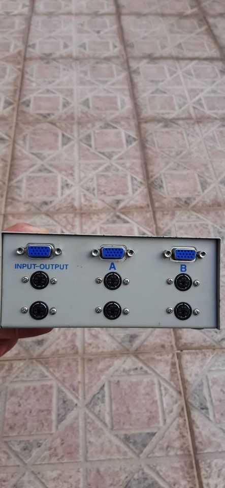 Data Switch VGA /PS2