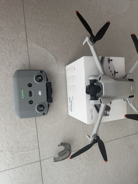 Dron DJI Mavic 3 mini