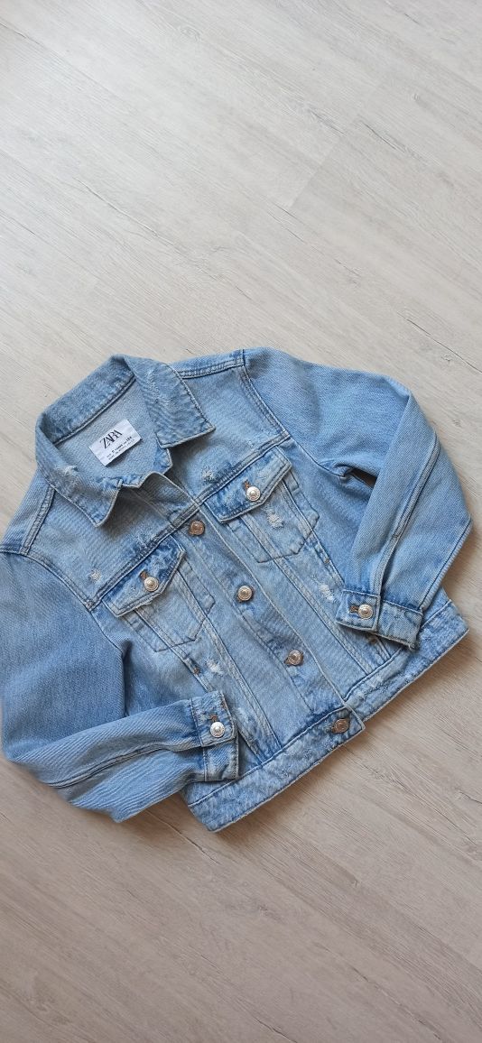Джинсова куртка zara 9р 134см
