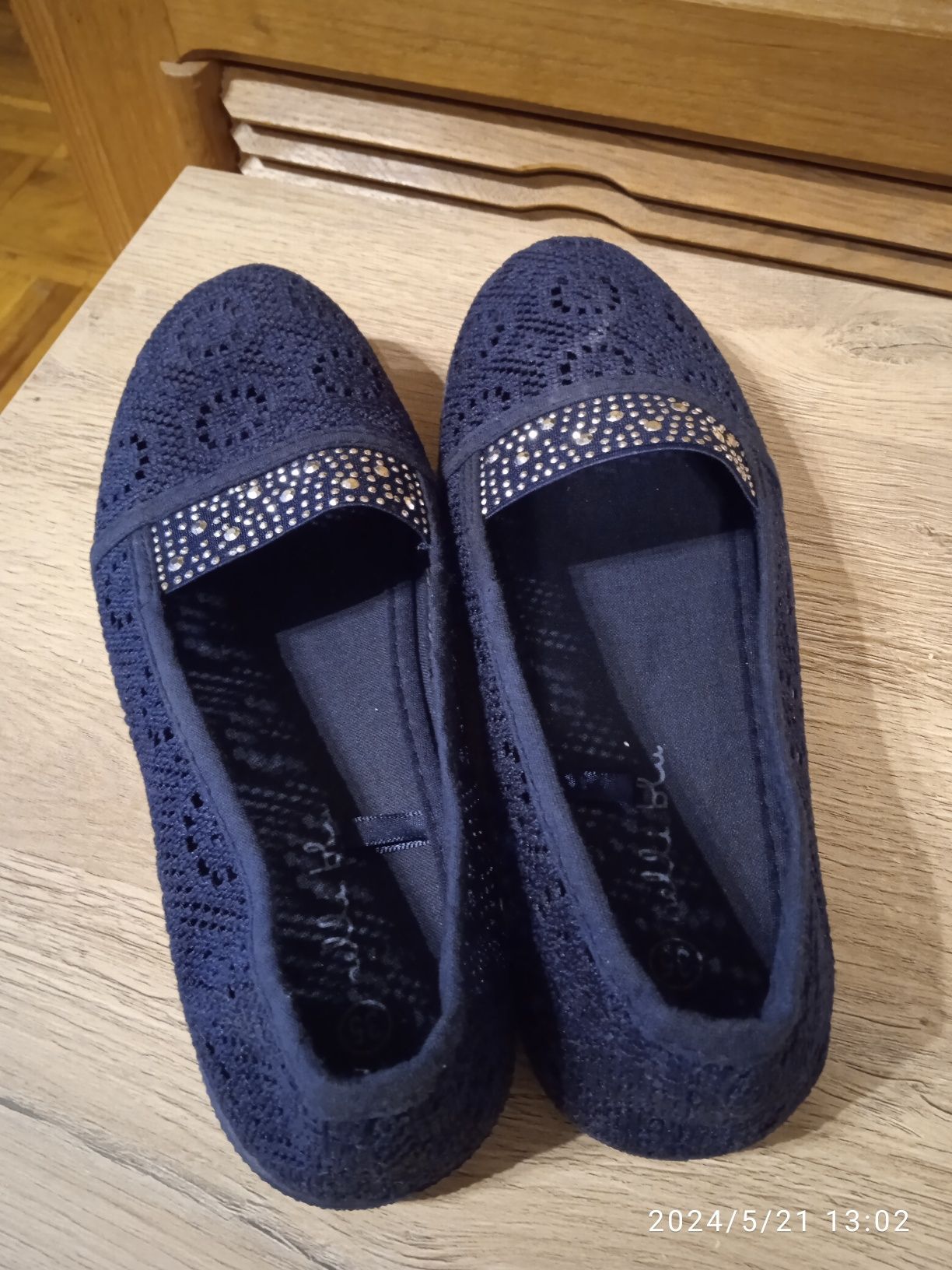 Buty  granatowe rozmiar 35