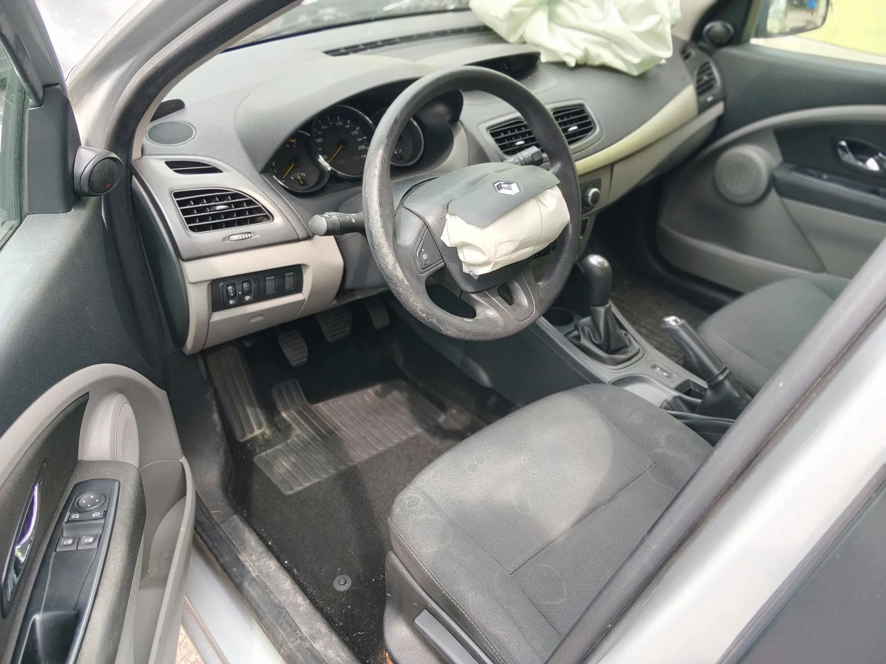Renault Megane III 5D H/B TED69 K4M Części