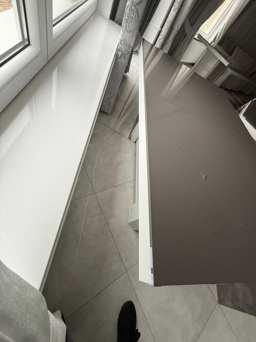 Sprzedam stół rozkładany biały lakierowany