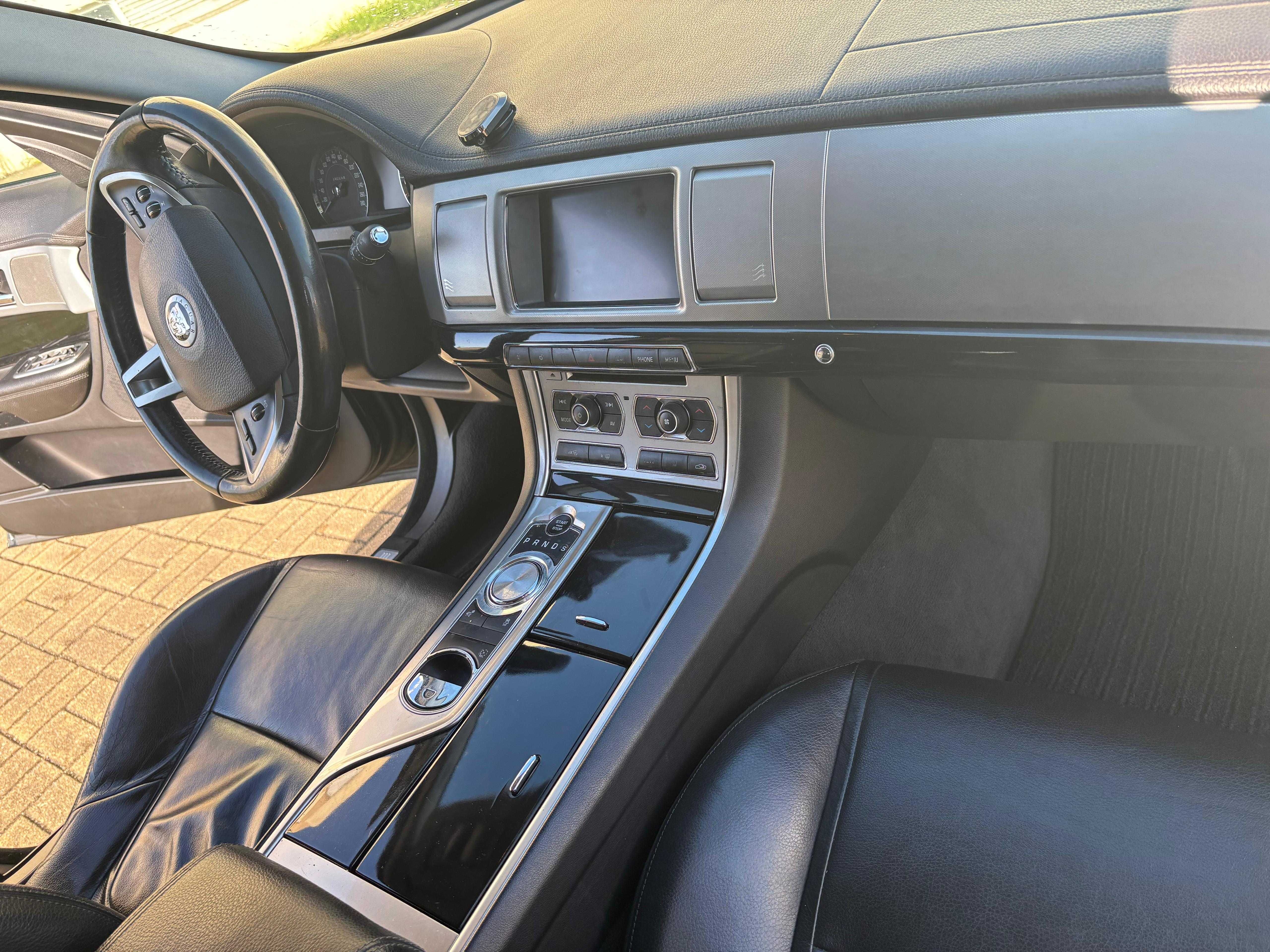 Vendo - Carrinha Jaguar