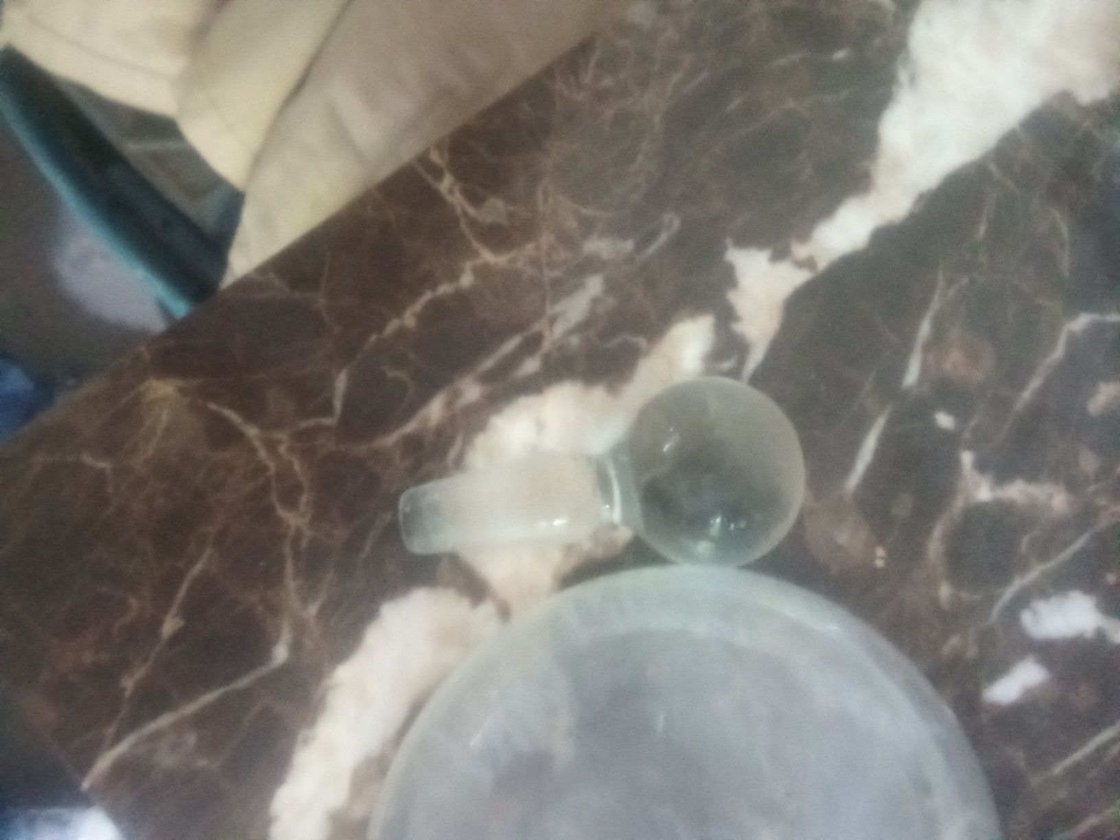 Garrafa em cristal. Servir champanhe.
