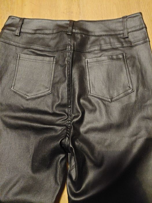 Spodnie damskie ala skórzane