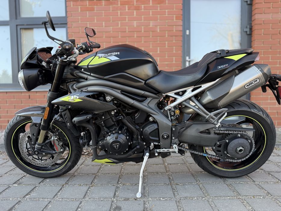 Triumph Speed Triple 1050 RS z Niemiec