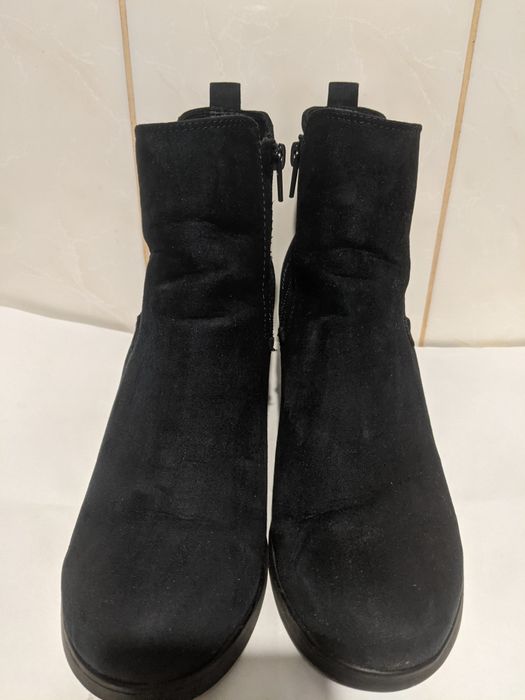 Осінні ботинки жіночі